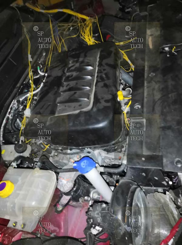 2021 Mahindra XUV500 Interior Spied: नई महिंद्रा के इंटीरियर, फीचर्स व इंजन का खुलासा, जानें