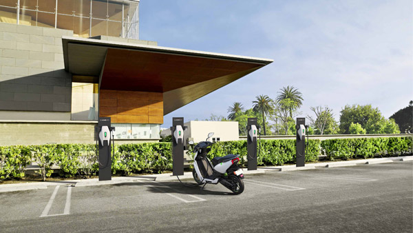 Ather EV Charging Stations: एथर 2022 तक करेगी 6,500 चार्जिंग स्टेशनों का निर्माण, जानें