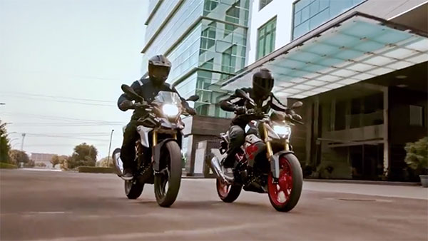 2020 BMW G 310 GS Delivery: बीएमडब्ल्यू जी 310 जीएस की डिलीवरी हुई शुरू, इस व्यक्ति को मिली पहली यूनिट
