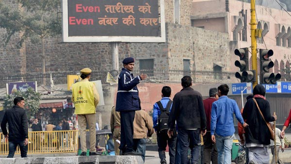 Odd Even Rule In Delhi: प्रदूषन नियंत्रण मे हुई देरी तो दिल्ली में लागू हो जाएगी ऑड-ईवन रूल, जानें