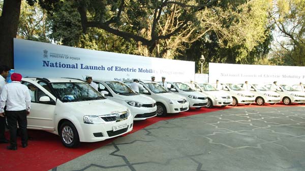 Telangana EV Policy: तेलंगाना में इलेक्ट्रिक वाहन नीति लागू, रोड टैक्स और रजिस्ट्रेशन में मिलेगी छूट