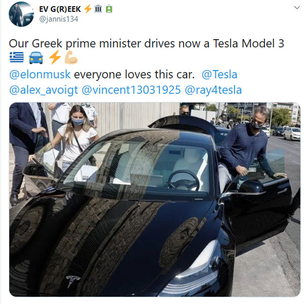Greek PM's Tesla Model 3: ग्रीस के प्रधान मंत्री टेस्ला मॉडल 3 में बैठते आए नजर