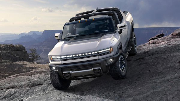 GMC Hummer EV Unveiled: जीएमसी की हमर ईवी का हुआ खुलासा, सबसे ताकतवर इलेक्ट्रिक एसयूवी