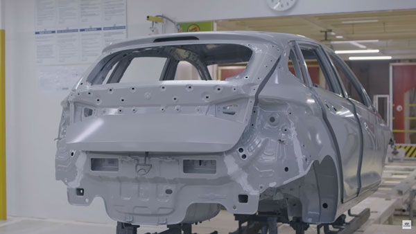 2020 Hyundai i20: नई हुंडई आई20 होगी सबसे सुरक्षित हैचबैक कारों में एक, जानें