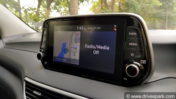 Hyundai Tucson Review (First-Drive): हुंडई टक्सन रिव्यू: ड्राइविंग, फीचर्स, इंजन, कीमत आदि