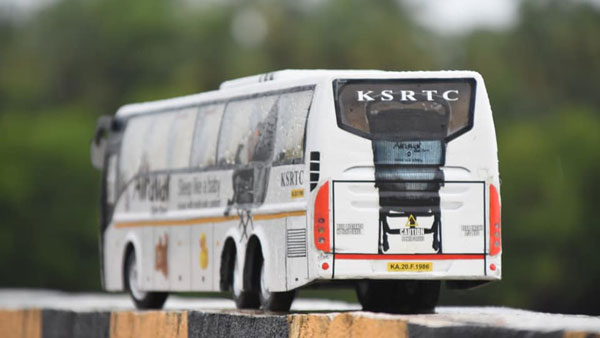 Artist Built KSRTC Bus Model: आर्टिस्ट ने बनाया बस माॅडल, राज्य सरकार ने गिफ्ट की असली बस