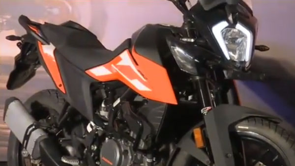 KTM Adventure 250 Unveiled At Dealership: केटीएम एडवेंचर 250 डीलरशिप पर दिखी, जानें फीचर्स