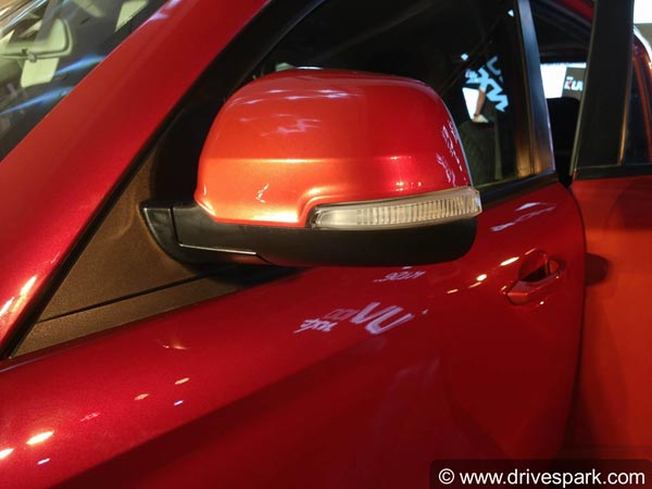 Mahindra KUV100 NXT Dual-tone: महिंद्रा केयूवी100 एनएक्सटी ड्यूल टोन वैरिएंट हुआ लॉन्च, कीमत 7.35 लाख रुपये