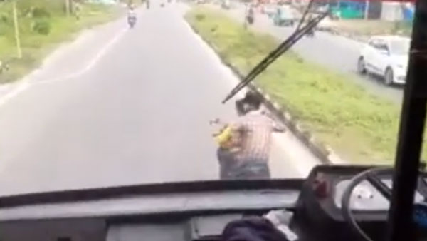 Yamaha Scooter Deliberately Block KSRTC Bus: जानबूझकर रोक रहे थे सरकारी बस का रास्ता, पुलिस ने जब्त की स्कूटर