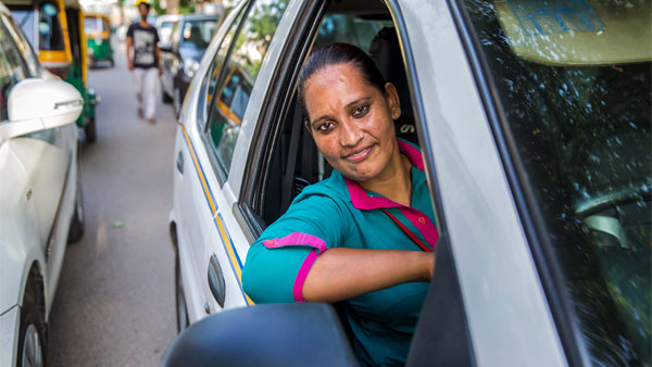 Wear Mask In Car Rule: अगर कार में हैं तो अकेले तब भी पहने मास्क, नया नियम हुआ लागू