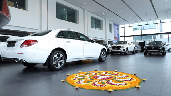 Mercedes-Benz Festive Sales Record: मर्सिडीज ने इस नवरात्रि-दशहरा बेचीं 550 कारें, बनाया रिकॉर्ड