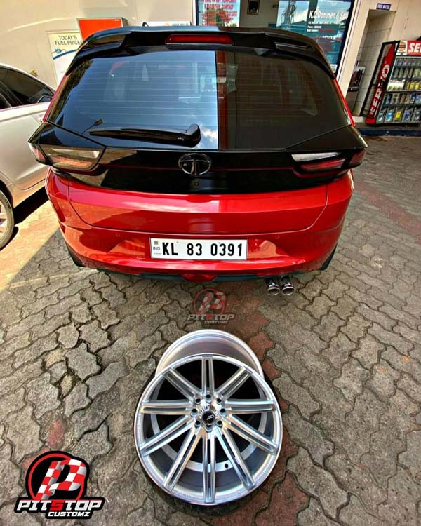 Tata Altroz Modification: शानदार सेरामिक पेंट में दिखी टाटा अल्ट्रोज, देखें तस्वीरें