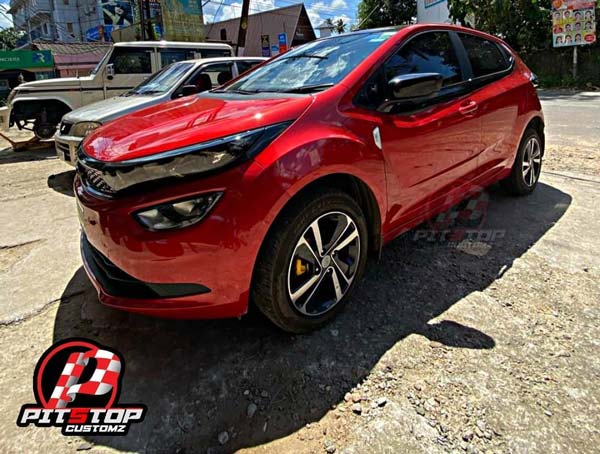 Tata Altroz Modification: शानदार सेरामिक पेंट में दिखी टाटा अल्ट्रोज, देखें तस्वीरें