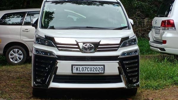 Mohanlal's Toyota Vellfire Number: सुपरस्टार मोहनलाल के इस लग्जरी वैन को मिला खास नंबर