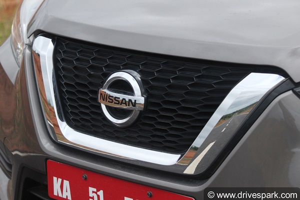 2020 Nissan Kicks Turbo-Petrol Review In Hindi: 2020 निसान किक्स टर्बो पेट्रोल रिव्यू: ड्राइविंग, परफोर्मेंस, फीचर्स जानकारी
