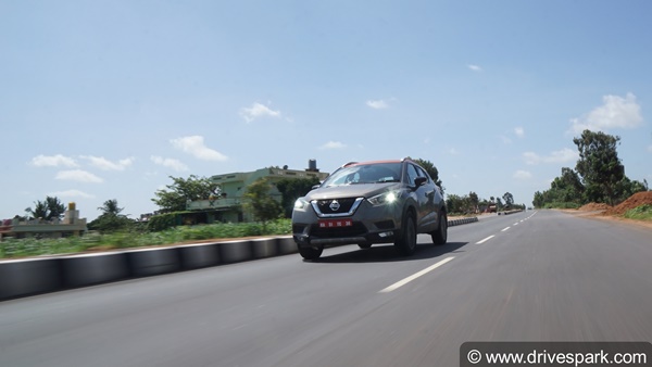 2020 Nissan Kicks Turbo-Petrol Review In Hindi: 2020 निसान किक्स टर्बो पेट्रोल रिव्यू: ड्राइविंग, परफोर्मेंस, फीचर्स जानकारी