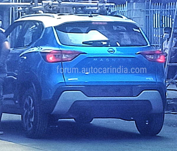 Nissan Magnite Spotted: निसान मैग्नाइट टीवीसी शूट के दौरान आई नजर, सामने आई नई जानकारी