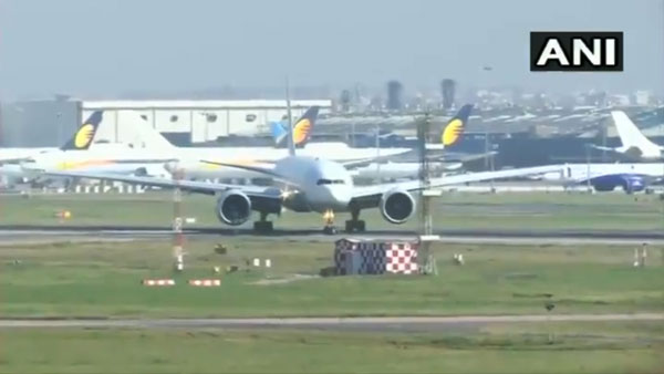 PM's VVIP Aircraft Reaches India: प्रधान मंत्री की वीवीआईपी एयरक्राफ्ट एयर इंडिया वन पहुँची भारत
