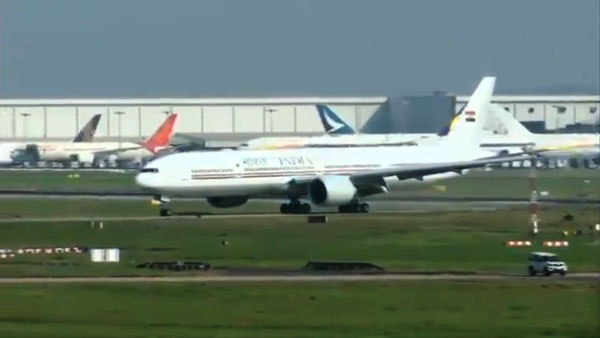 PM's VVIP Aircraft Reaches India: प्रधान मंत्री की वीवीआईपी एयरक्राफ्ट एयर इंडिया वन पहुँची भारत