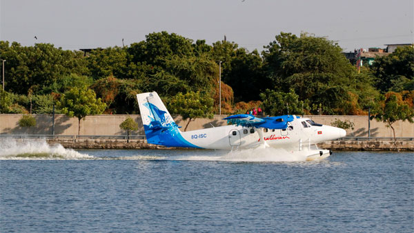 India's First Seaplane Service Launched: भारत की पहली सीप्लेन सेवा हुई शुरू, पीएम नरेंद्र मोदी ने किया उद्घाटन