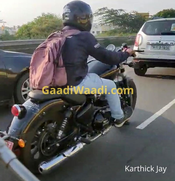 Royal Enfield KX650 Cruiser Spied: रॉयल एनफील्ड केएक्स650 क्रूजर टेस्टिंग करते आई नजर