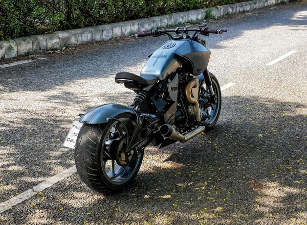 Royal Enfield Modification: राॅयल एनफील्ड की इस माॅडिफाइड बाइक से नहीं हटा पाएंगे नजरें, देखें तस्वीरें