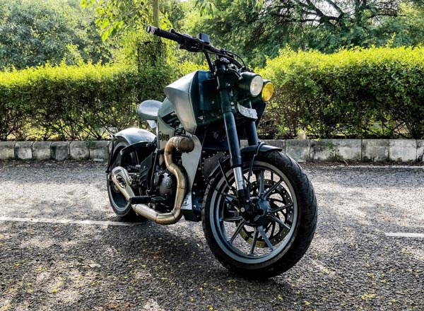 Royal Enfield Modification: राॅयल एनफील्ड की इस माॅडिफाइड बाइक से नहीं हटा पाएंगे नजरें, देखें तस्वीरें
