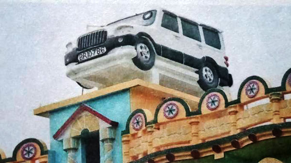 घर के ऊपर बनवाया महिंद्रा स्कॉर्पियो जैसा वॉटर टैंक, देखें तस्वीरें