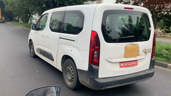 Citroen Berlingo 7-Seater Spied: सिट्रोन बर्लिंगो 7-सीटर टेस्टिंग को दौरान आई नजर, जानें क्या है खास
