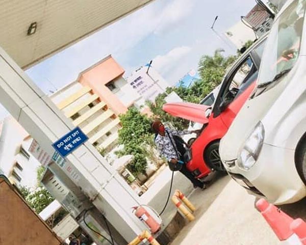 Skoda Rapid Spied Testing: स्कोडा रैपिड सीएनजी टेस्टिंग के दौरान दिखी, जल्द होगी लाॅन्च