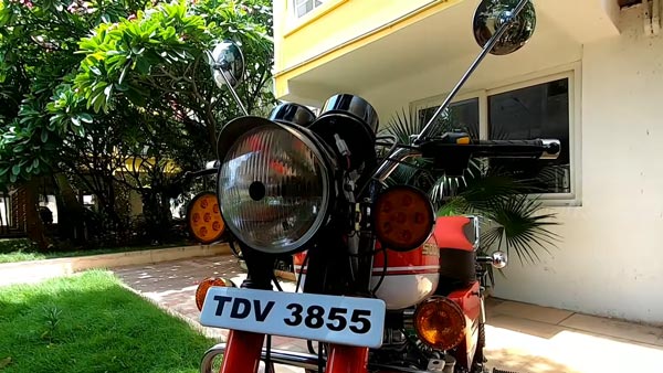 Rare Sooraj 325cc Diesel Bike Restored: दुर्लभ सूरज डीजल 325 बाइक को किया री-स्टोर, देखें वीडियो