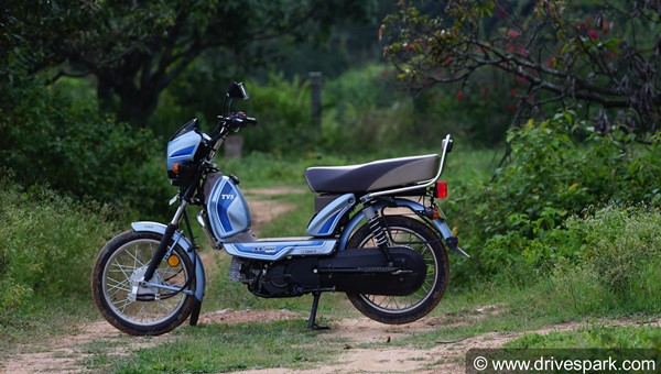 TVS XL100 Comfort BS6 Review In Hindi: टीवीएस एक्सएल 100 रिव्यू: फीचर्स, माइलेज, राइड, हैंडलिंग जानकारी