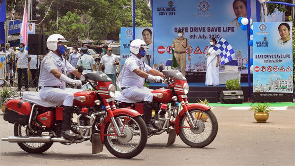 Uber & WB Police Enter Pact: कोविड-19 जागरूकता के लिए प. बंगाल पुलिस व ऊबर ने मिलाया हाथ
