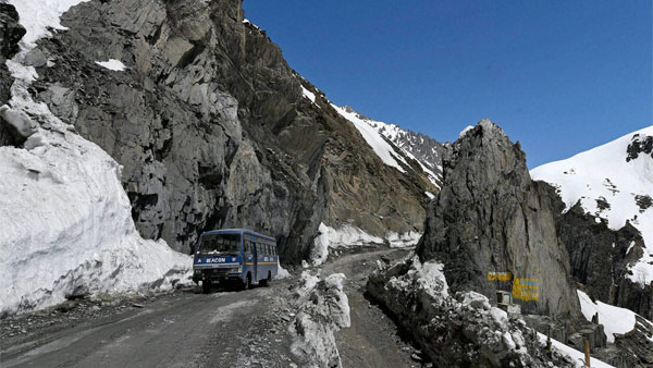 जोजिला टनल का निर्माण कार्य हुआ शुरू, 6,808 करोड़ रुपये में बनेगी 14.15 किमी लंबी टनल