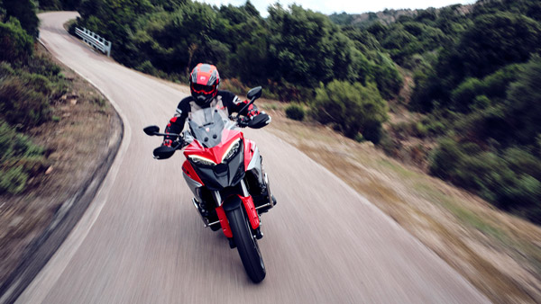 Ducati Multistrada V4: डुकाटी मल्टीस्ट्राडा वी4 एडवेंचर बाइक का हुआ खुलासा, जानें क्या हैं फीचर्स