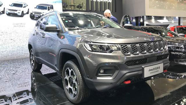 Jeep Compass Facelift: गुआनजो ऑटो शो में दिखी जीप कंपास फेसलिफ्ट, जल्द होगी लाॅन्च