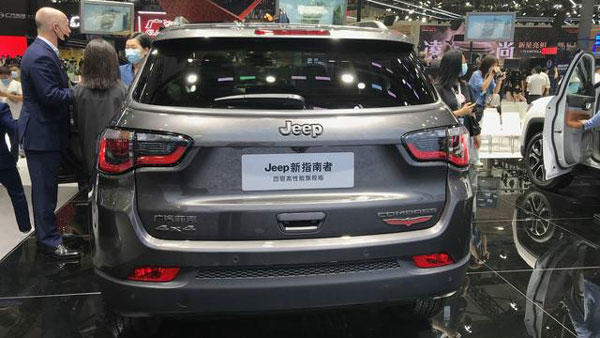 Jeep Compass Facelift: गुआनजो ऑटो शो में दिखी जीप कंपास फेसलिफ्ट, जल्द होगी लाॅन्च