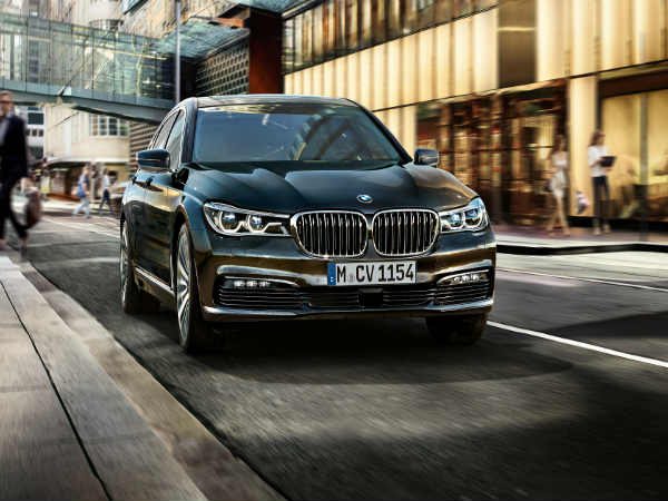 BMW Stock Locator Launched: बीएमडब्ल्यू ने स्टाॅक लोकेटर किया लाॅन्च, जानें कौन सी कार है उपलब्ध