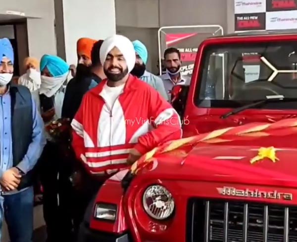 Celebrities Bought 2020 Mahindra Thar: इन सेलेब्रिटीज ने भी खरीदी नई महिंद्रा थार, सर चढ़ कर बोल रही इस कार की दीवानगी