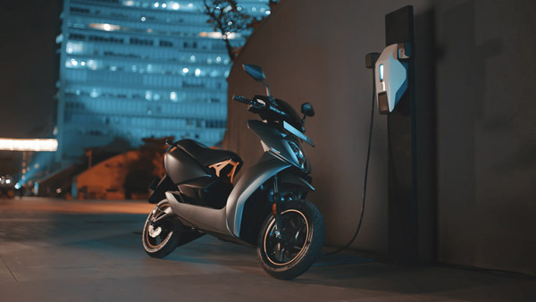 Ather 450X Delivery Starts: एथर 450एक्स की डिलीवरी आजAther 450X Delivery Starts: एथर 450एक्स की डिलीवरी आज से हुई शुरू, जानें से हुई शुरू, जानें