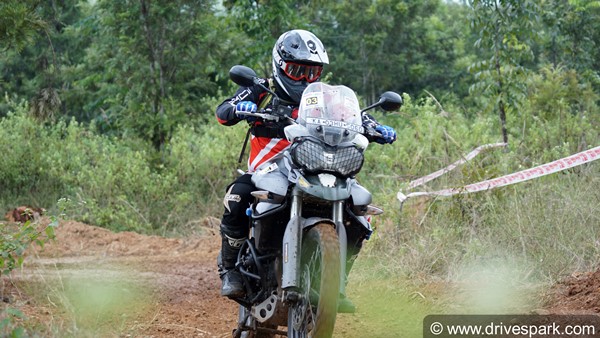 BigRock Dirtpark Trail Attack Challenge 2020: हफ्ते का अंत रॉयल एनफील्ड हिमालयन पर रेसिंग के साथ!
