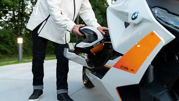 BMW Definition CE 04 Concept: बीएमडब्ल्यू की इस इलेक्ट्रिक स्कूटर से बदल जाएगी भविष्य की मोबिलिटी