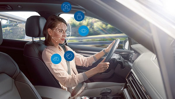 Active & Passive Safety Features: कार में क्या होते हैं एक्टिव और पैसिव सेफ्टी फीचर्स? जानें यहां