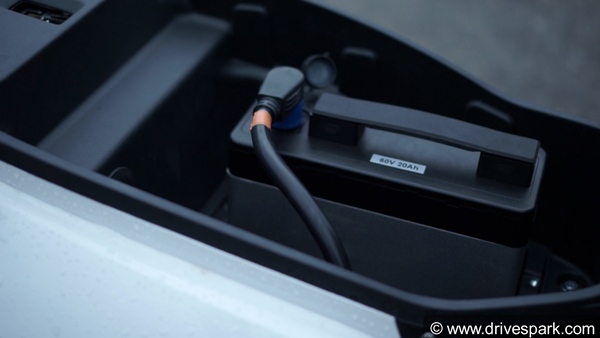 EeVe Xeniaa Electric Scooter Long-Term Review (Final Report): ईवी जेनिया इलेक्ट्रिक स्कूटर फाइनल रिपोर्ट: परफोर्मेंस, हैंडलिंग, रेंज आदि