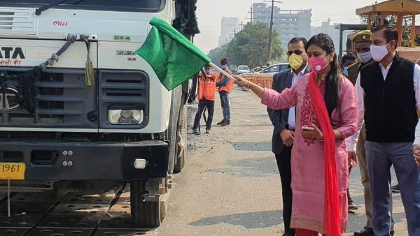 Road Made Of Plastic Waste: अब प्लास्टिक वेस्ट से बनेगी सड़क, देश में पहली बार हो रही शुरू