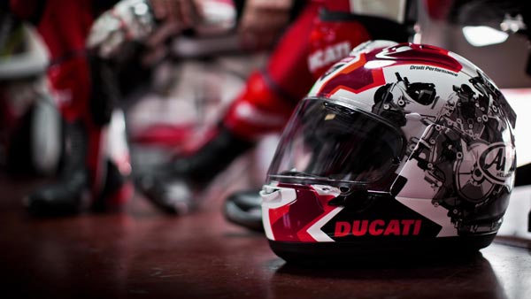 BIS Certification For Helmet: घटिया क्वालिटी के हेलमेट की बिक्री होगी बंद, लागू हुआ नया कानून