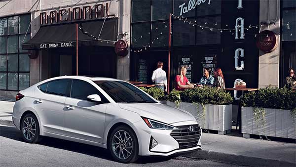 2021 Hyundai Elantra N Revealed: हुंडई एलांट्रा एन की तस्वीरों में हुआ खुलासा, जानें क्या मिलेगा नया