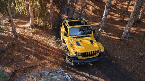 Jeep Wrangler V8 Teaser: जीप रैंगलर वी8 का नया टीजर हुआ जारी, उत्पादन हुआ शुरू