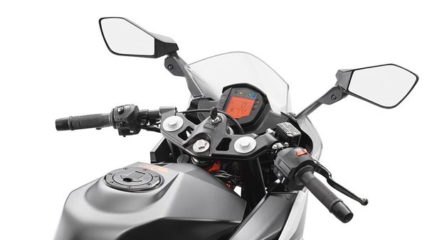 KTM RC 390 Launched In Metallic Silver: केटीएम आरसी 390 मैटेलिक सिल्वर रंग में हुई लाॅन्च
