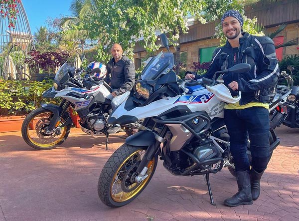 Kunal Khemu's New Bike: कुणाल खेमू ने अपने कलेक्शन में जोड़ी बीएमडब्ल्यू की यह शानदार बाइक, देखें